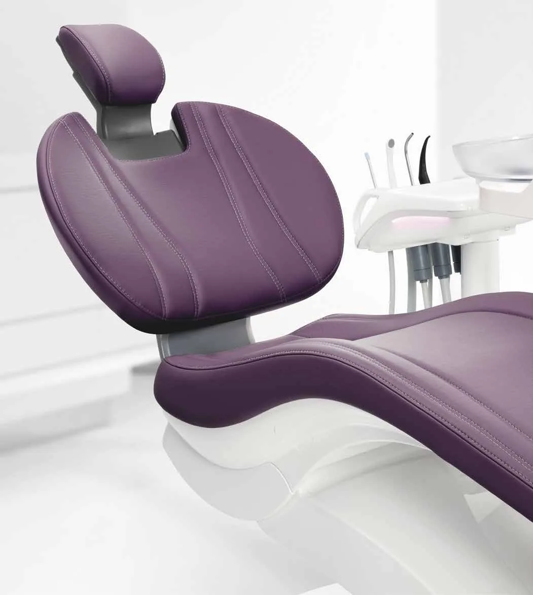 Sillón Axano en posición elevada para tratar de pie
