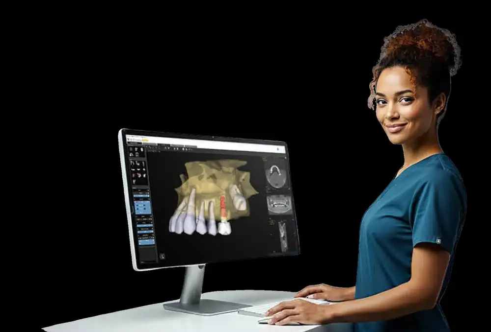 Odontóloga junto a un monitor con CS 3D Imaging Premium mostrando un modelo 3D de la arcada